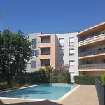 Terra Cais, Spacious 64M2, 2 Bedroom Appartment With Pool