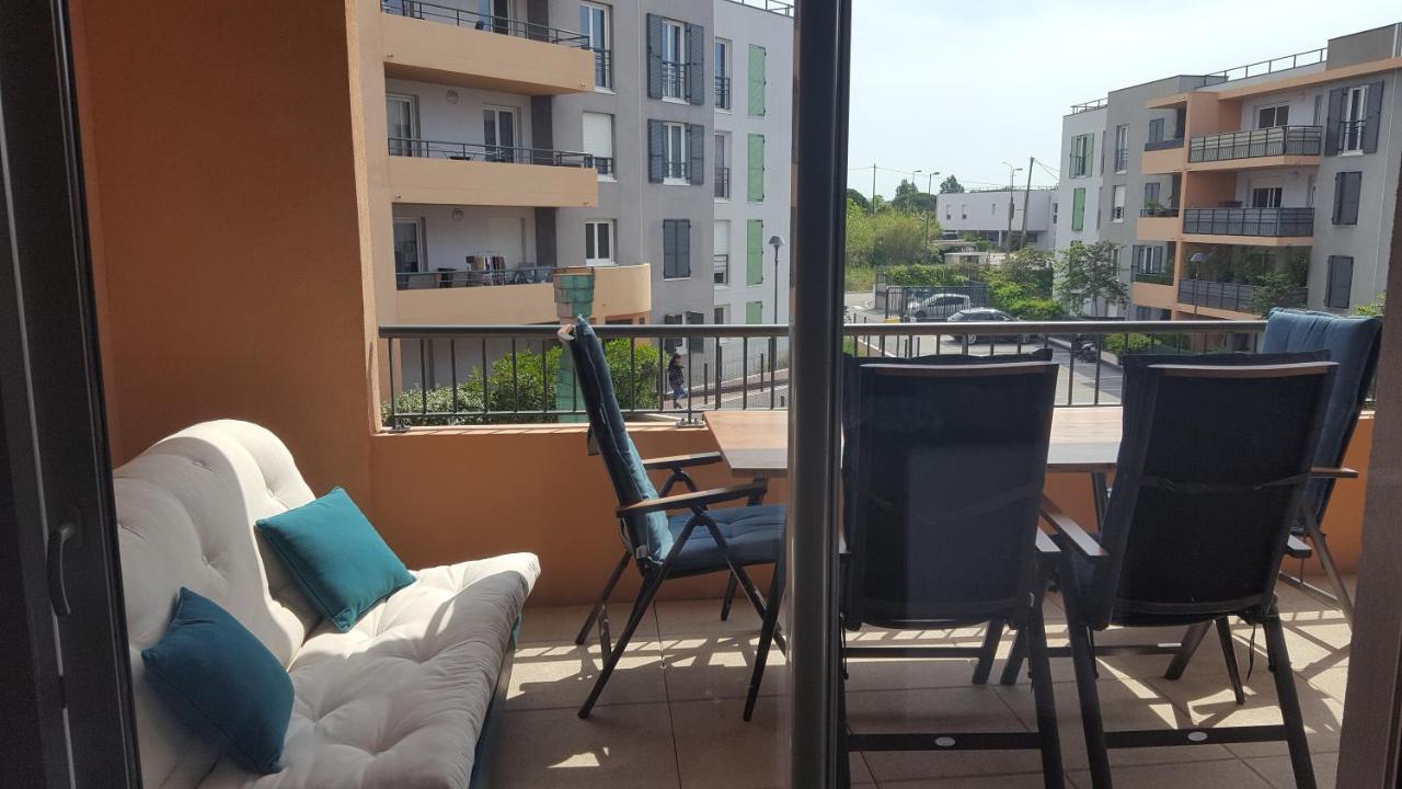 Terra Cais, Spacious 64m2, 2 Bedroom With Pool Apartment Frejus
